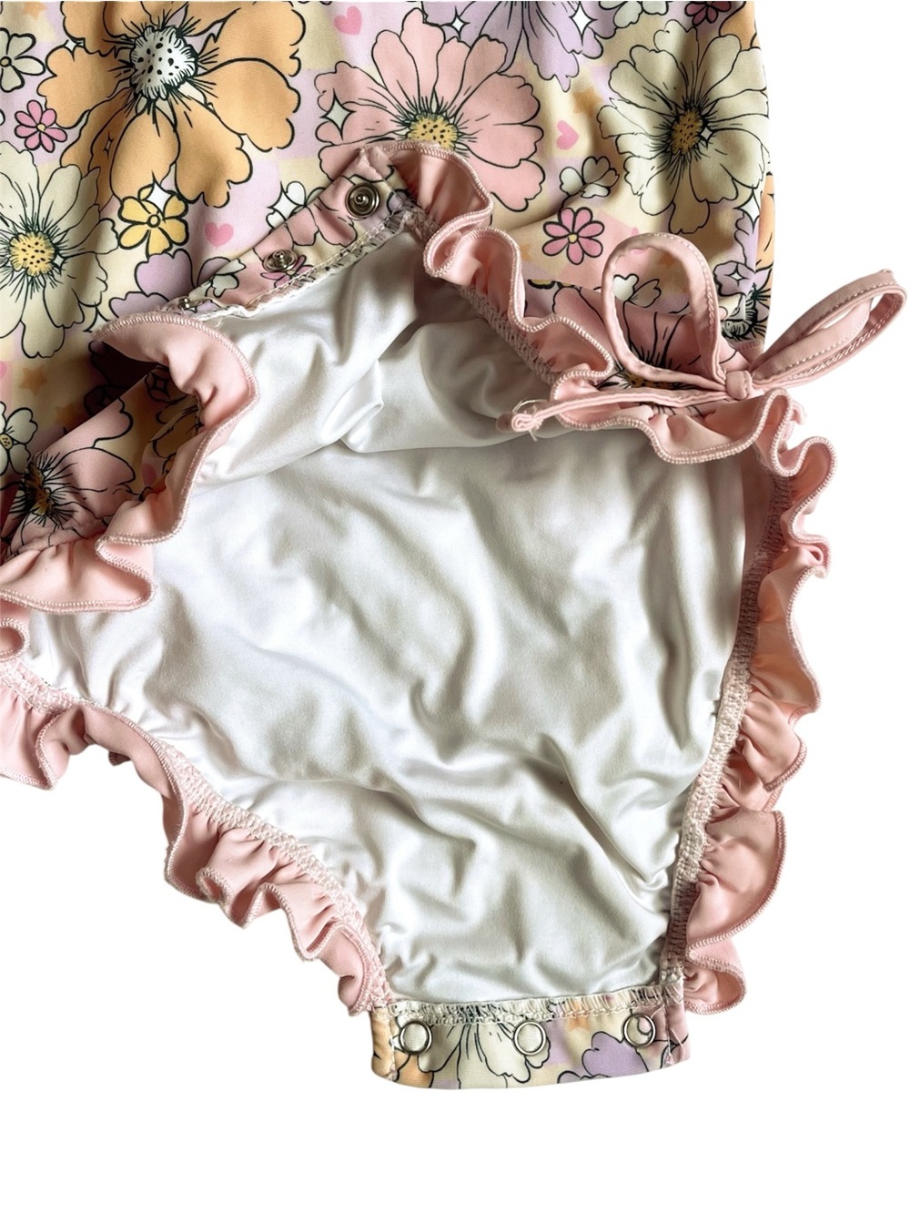 Caden Lane UV Protection Ruffle Bottom Swimsuit - Picture 8 of 10